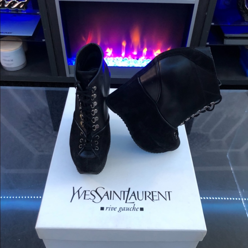 Yves Saint Laurent (YSL) BLACK ARIANE 90 BOOTIE